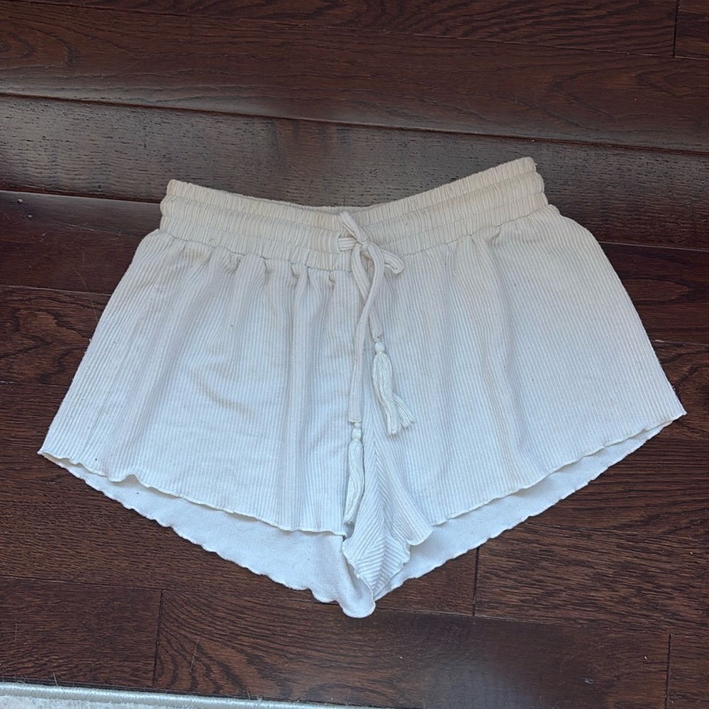 White Ocean Drive flowy shorts